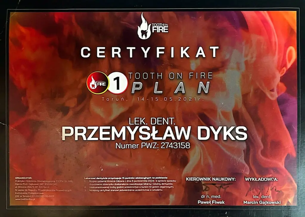 Przemysław Dyks - lekarz dentysta - dentist- certyfikat/ certificate